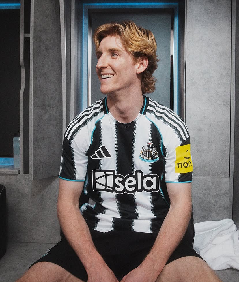 Newcastle 25/26 Home Shirt