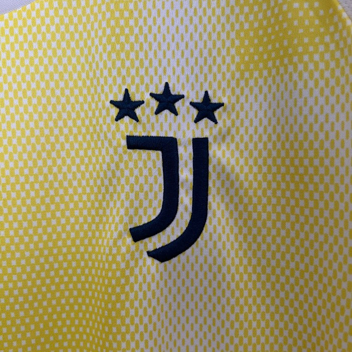 Juventus 24/25 Away Shirt