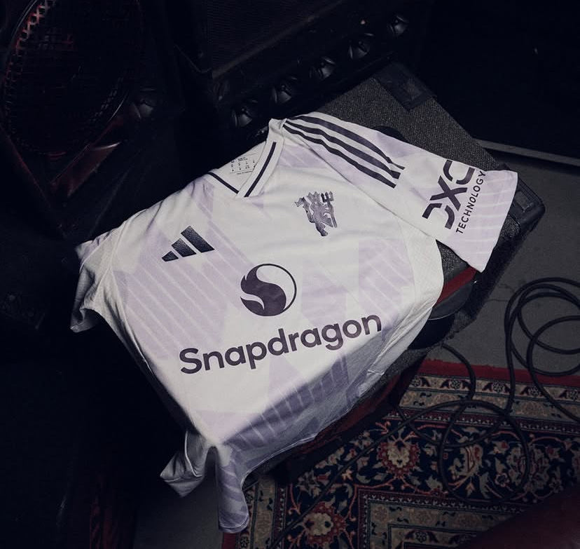 Man United 25/26 Away Shirt