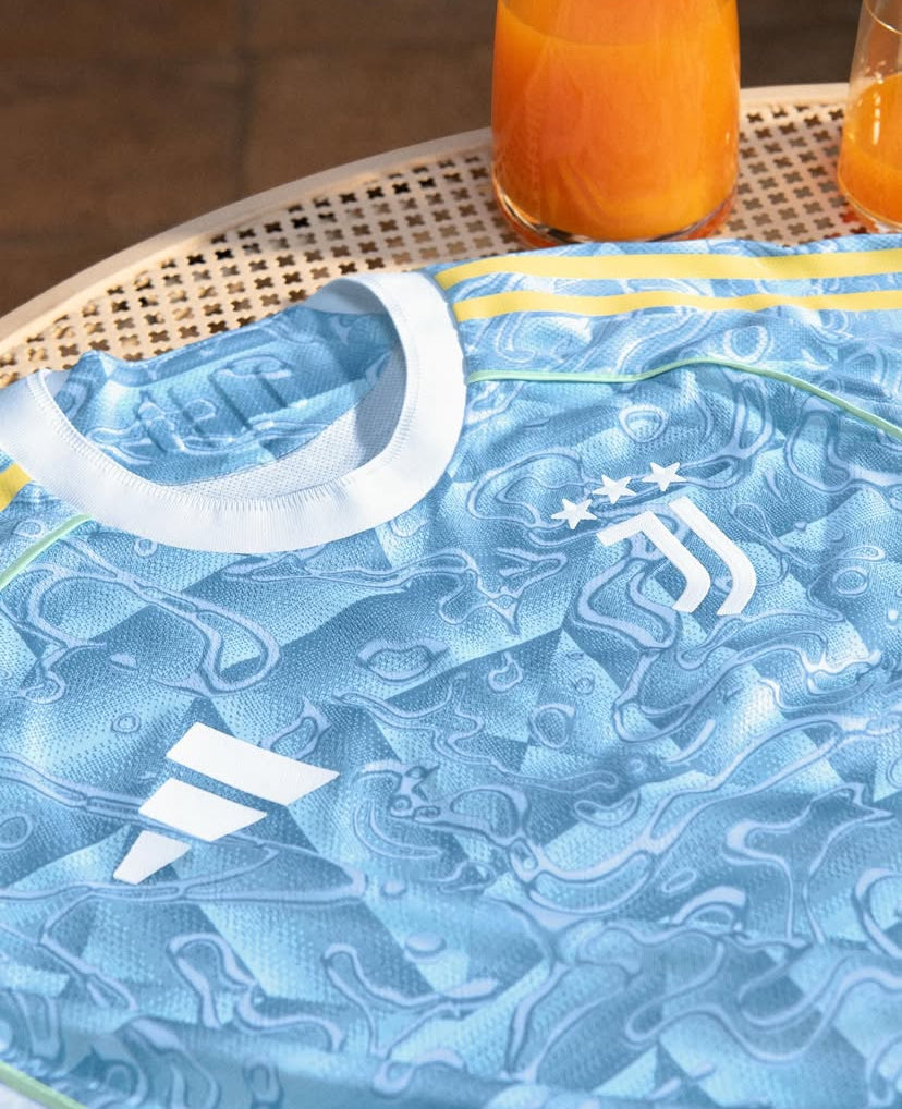 Juventus 25/26 Away Shirt