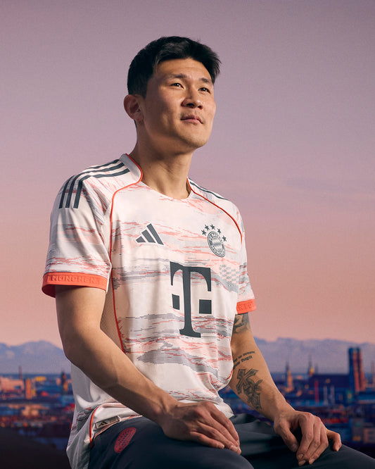 Bayern Munich 25/26 Away Shirt
