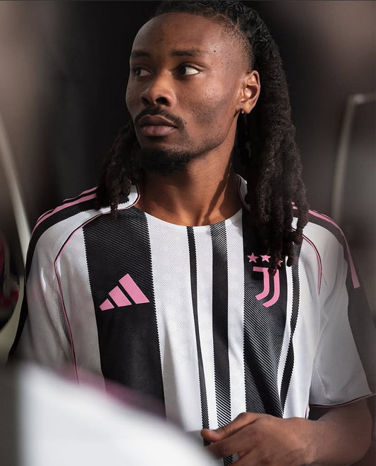 Juventus 25/26 Home Shirt