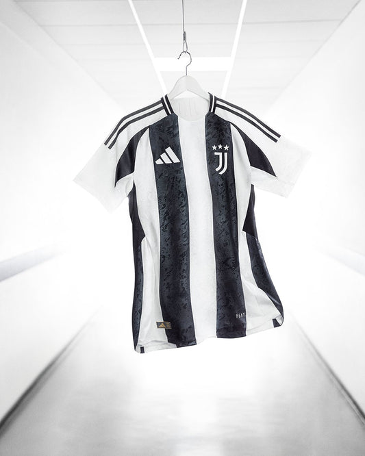 Juventus 24/25 Home Shirt